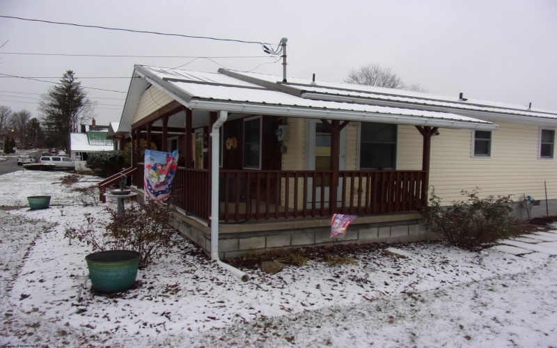128 Barbour Street, Buckhannon, West Virginia 26201-0000, 3 Bedrooms Bedrooms, 5 Rooms Rooms,1 BathroomBathrooms,Single Family Detached,For Sale,Barbour,10162717 128 Barbour Street, Buckhannon, West Virginia 26201-0000, 3 Bedrooms Bedrooms, 5 Rooms Rooms,1 BathroomBathrooms,Single Family Detached,For Sale,Barbour,10162717