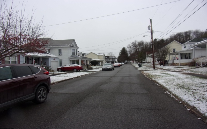 128 Barbour Street, Buckhannon, West Virginia 26201-0000, 3 Bedrooms Bedrooms, 5 Rooms Rooms,1 BathroomBathrooms,Single Family Detached,For Sale,Barbour,10162717 128 Barbour Street, Buckhannon, West Virginia 26201-0000, 3 Bedrooms Bedrooms, 5 Rooms Rooms,1 BathroomBathrooms,Single Family Detached,For Sale,Barbour,10162717