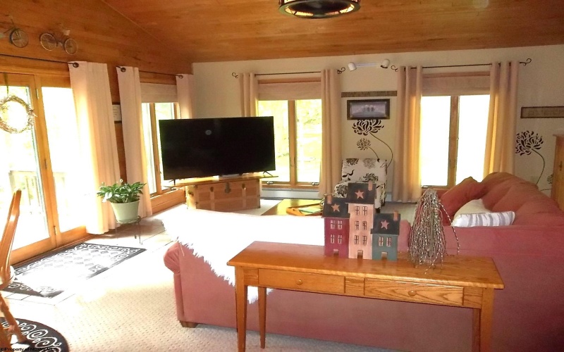 444 Gordon Road, Beverly, West Virginia 26253, 4 Bedrooms Bedrooms, 15 Rooms Rooms,3 BathroomsBathrooms,Single Family Detached,For Sale,Gordon,10159774