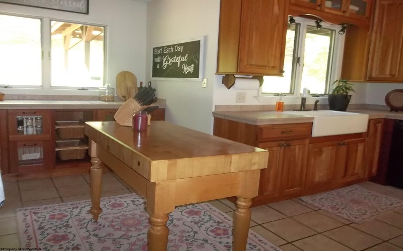 444 Gordon Road, Beverly, West Virginia 26253, 4 Bedrooms Bedrooms, 15 Rooms Rooms,3 BathroomsBathrooms,Single Family Detached,For Sale,Gordon,10159774