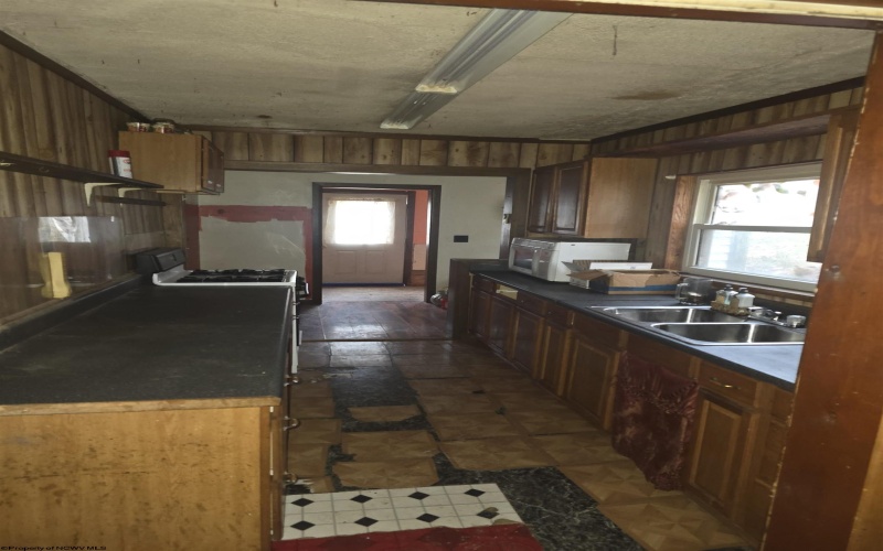 238 Ivy Road, Buckhannon, West Virginia 26201-3405, 3 Bedrooms Bedrooms, 6 Rooms Rooms,1 BathroomBathrooms,Single Family Detached,For Sale,Ivy,10162728