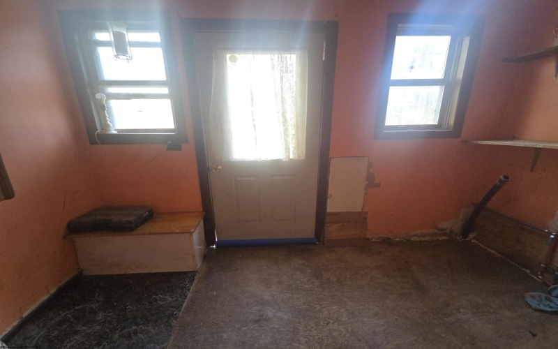 238 Ivy Road, Buckhannon, West Virginia 26201-3405, 3 Bedrooms Bedrooms, 6 Rooms Rooms,1 BathroomBathrooms,Single Family Detached,For Sale,Ivy,10162728