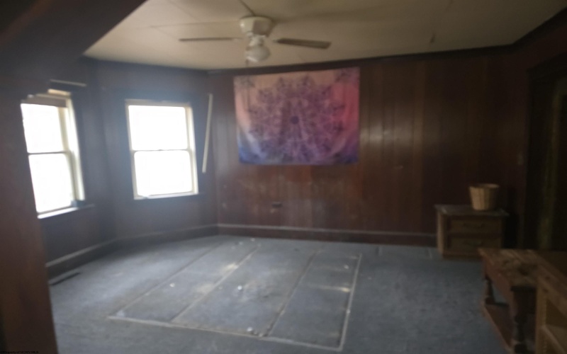 238 Ivy Road, Buckhannon, West Virginia 26201-3405, 3 Bedrooms Bedrooms, 6 Rooms Rooms,1 BathroomBathrooms,Single Family Detached,For Sale,Ivy,10162728