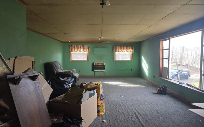 238 Ivy Road, Buckhannon, West Virginia 26201-3405, 3 Bedrooms Bedrooms, 6 Rooms Rooms,1 BathroomBathrooms,Single Family Detached,For Sale,Ivy,10162728