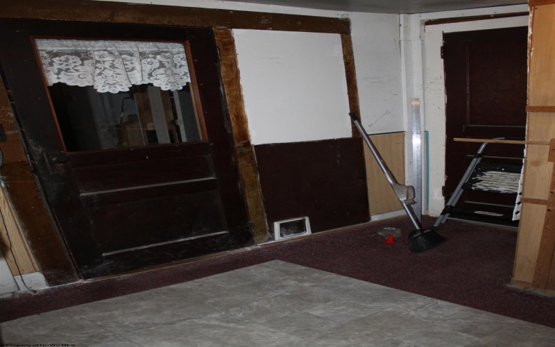 6629 Webster Road, Cowen, West Virginia 26206, 2 Bedrooms Bedrooms, 7 Rooms Rooms,1 BathroomBathrooms,Single Family Detached,For Sale,Webster,10162434