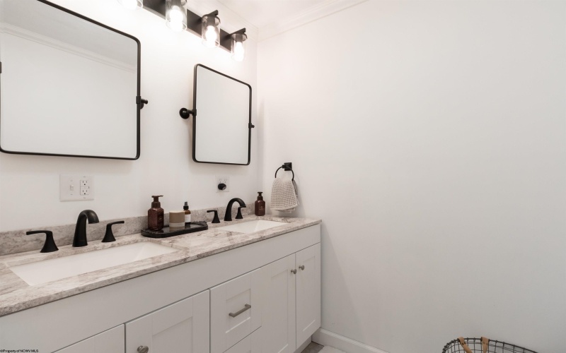 422 Worthington Drive, Bridgeport, West Virginia 26330, 3 Bedrooms Bedrooms, 6 Rooms Rooms,2 BathroomsBathrooms,Single Family Detached,For Sale,Worthington,10162727 422 Worthington Drive, Bridgeport, West Virginia 26330, 3 Bedrooms Bedrooms, 6 Rooms Rooms,2 BathroomsBathrooms,Single Family Detached,For Sale,Worthington,10162727