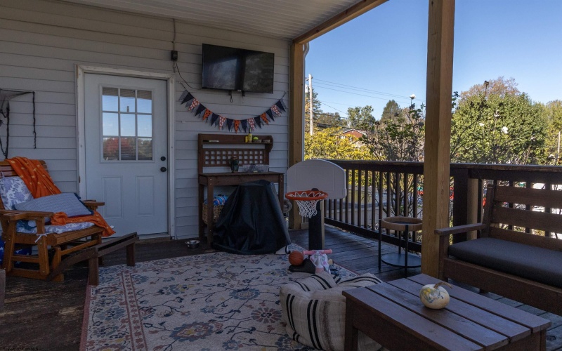 422 Worthington Drive, Bridgeport, West Virginia 26330, 3 Bedrooms Bedrooms, 6 Rooms Rooms,2 BathroomsBathrooms,Single Family Detached,For Sale,Worthington,10162727 422 Worthington Drive, Bridgeport, West Virginia 26330, 3 Bedrooms Bedrooms, 6 Rooms Rooms,2 BathroomsBathrooms,Single Family Detached,For Sale,Worthington,10162727