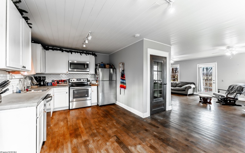 78 Coopers Rock Drive, Bruceton Mills, West Virginia 26525, 3 Bedrooms Bedrooms, 7 Rooms Rooms,2 BathroomsBathrooms,Single Family Detached,For Sale,Coopers Rock,10162736