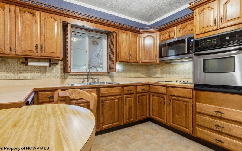 1804 Pleasant Valley Road, Fairmont, West Virginia 26554, 4 Bedrooms Bedrooms, 7 Rooms Rooms,1 BathroomBathrooms,Single Family Detached,For Sale,Pleasant Valley,10162749