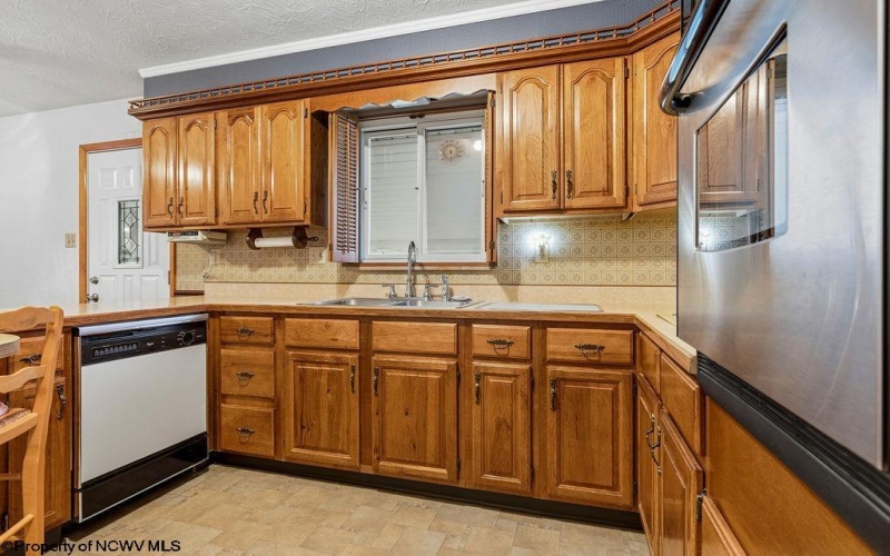 1804 Pleasant Valley Road, Fairmont, West Virginia 26554, 4 Bedrooms Bedrooms, 7 Rooms Rooms,1 BathroomBathrooms,Single Family Detached,For Sale,Pleasant Valley,10162749