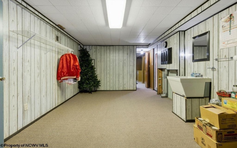 1804 Pleasant Valley Road, Fairmont, West Virginia 26554, 4 Bedrooms Bedrooms, 7 Rooms Rooms,1 BathroomBathrooms,Single Family Detached,For Sale,Pleasant Valley,10162749