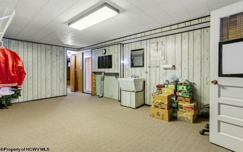 1804 Pleasant Valley Road, Fairmont, West Virginia 26554, 4 Bedrooms Bedrooms, 7 Rooms Rooms,1 BathroomBathrooms,Single Family Detached,For Sale,Pleasant Valley,10162749