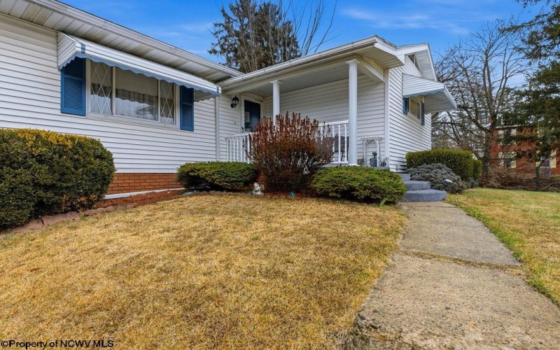 1804 Pleasant Valley Road, Fairmont, West Virginia 26554, 4 Bedrooms Bedrooms, 7 Rooms Rooms,1 BathroomBathrooms,Single Family Detached,For Sale,Pleasant Valley,10162749