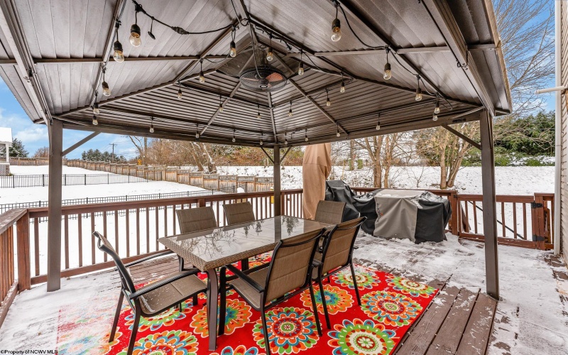 2 Antietam Drive, Morgantown, West Virginia 26508, 3 Bedrooms Bedrooms, 5 Rooms Rooms,2 BathroomsBathrooms,Single Family Detached,For Sale,Antietam,10162743