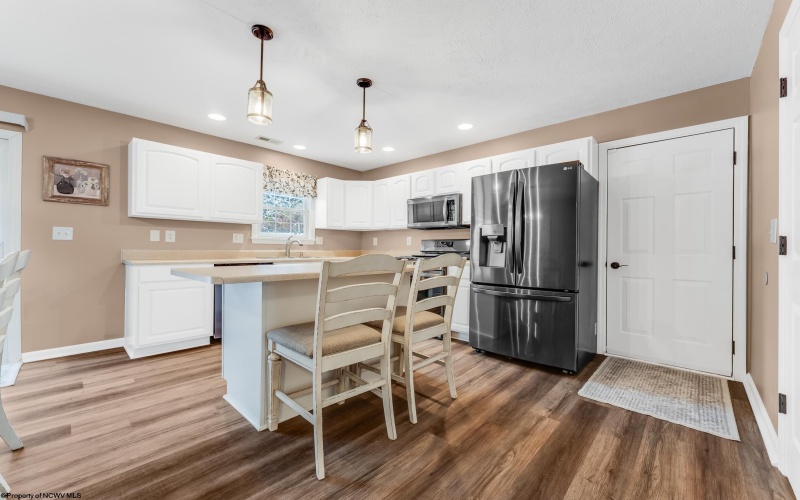 2 Antietam Drive, Morgantown, West Virginia 26508, 3 Bedrooms Bedrooms, 5 Rooms Rooms,2 BathroomsBathrooms,Single Family Detached,For Sale,Antietam,10162743