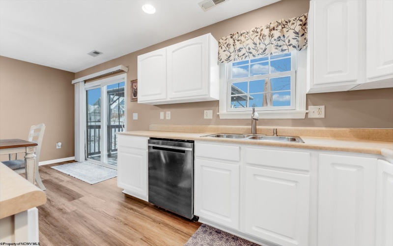 2 Antietam Drive, Morgantown, West Virginia 26508, 3 Bedrooms Bedrooms, 5 Rooms Rooms,2 BathroomsBathrooms,Single Family Detached,For Sale,Antietam,10162743