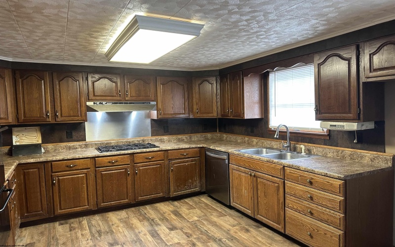 64 Polk Street, Weston, West Virginia 26452, 3 Bedrooms Bedrooms, 6 Rooms Rooms,2 BathroomsBathrooms,Single Family Detached,For Sale,Polk,10161459