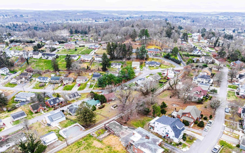 1135 Sunset Drive, Fairmont, West Virginia 26554, 3 Bedrooms Bedrooms, 7 Rooms Rooms,1 BathroomBathrooms,Single Family Detached,For Sale,Sunset,10162746