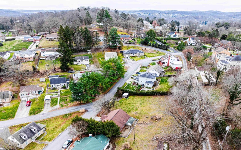 1135 Sunset Drive, Fairmont, West Virginia 26554, 3 Bedrooms Bedrooms, 7 Rooms Rooms,1 BathroomBathrooms,Single Family Detached,For Sale,Sunset,10162746