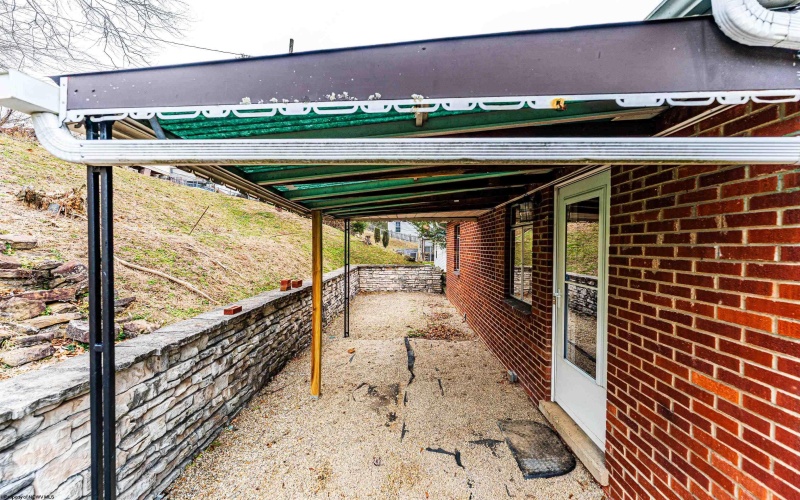 1135 Sunset Drive, Fairmont, West Virginia 26554, 3 Bedrooms Bedrooms, 7 Rooms Rooms,1 BathroomBathrooms,Single Family Detached,For Sale,Sunset,10162746