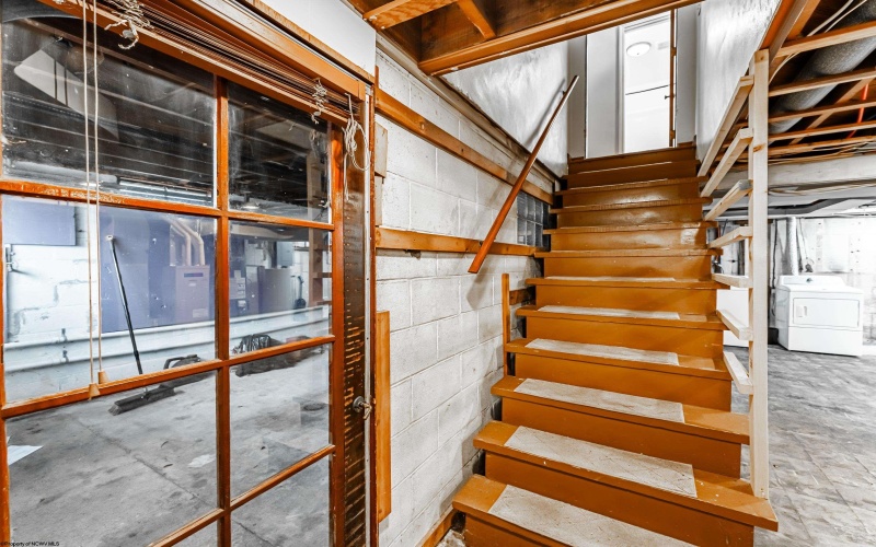 1135 Sunset Drive, Fairmont, West Virginia 26554, 3 Bedrooms Bedrooms, 7 Rooms Rooms,1 BathroomBathrooms,Single Family Detached,For Sale,Sunset,10162746