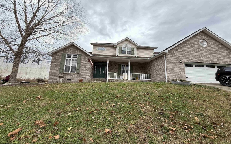 130 Stone Street, Culloden, West Virginia 25510, 4 Bedrooms Bedrooms, 8 Rooms Rooms,3 BathroomsBathrooms,Single Family Detached,For Sale,Stone,10162740