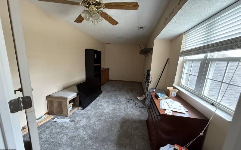 130 Stone Street, Culloden, West Virginia 25510, 4 Bedrooms Bedrooms, 8 Rooms Rooms,3 BathroomsBathrooms,Single Family Detached,For Sale,Stone,10162740