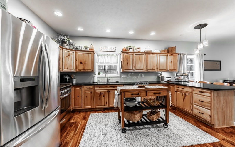 600 Herman Avenue, Star City, West Virginia 26505, 3 Bedrooms Bedrooms, 6 Rooms Rooms,2 BathroomsBathrooms,Single Family Detached,For Sale,Herman,10162750