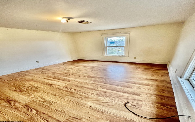 975 Dorsey Avenue, Morgantown, West Virginia 26501, 3 Bedrooms Bedrooms, 8 Rooms Rooms,2 BathroomsBathrooms,Single Family Detached,For Sale,Dorsey,10162747