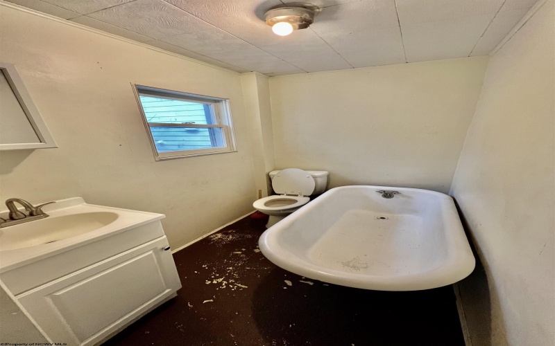 975 Dorsey Avenue, Morgantown, West Virginia 26501, 3 Bedrooms Bedrooms, 8 Rooms Rooms,2 BathroomsBathrooms,Single Family Detached,For Sale,Dorsey,10162747