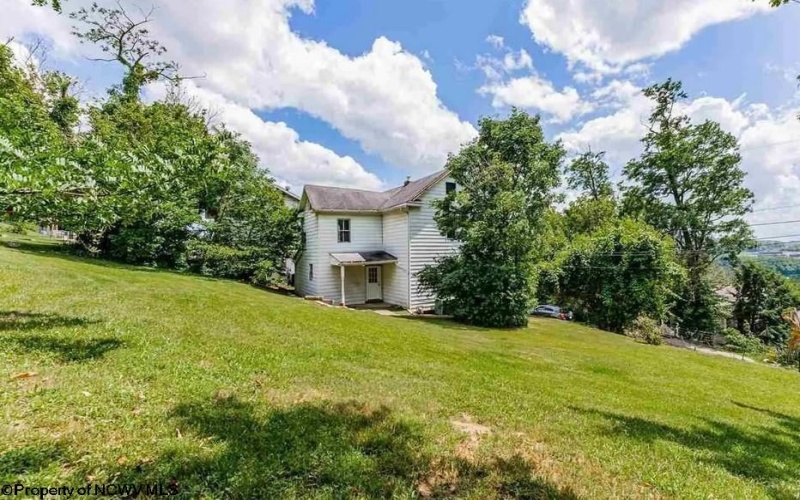 975 Dorsey Avenue, Morgantown, West Virginia 26501, 3 Bedrooms Bedrooms, 8 Rooms Rooms,2 BathroomsBathrooms,Single Family Detached,For Sale,Dorsey,10162747