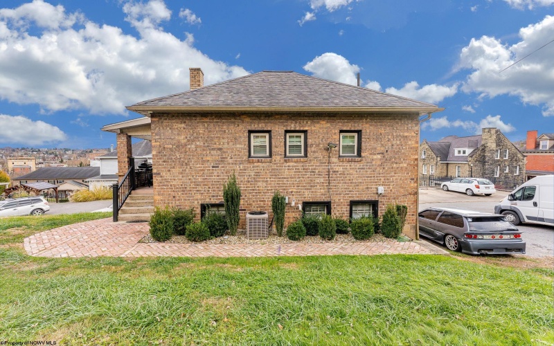 216 1/2 Watson Avenue, Fairmont, West Virginia 26554, 1 Bedroom Bedrooms, 4 Rooms Rooms,1 BathroomBathrooms,Single Family Detached,For Sale,Watson,10162753