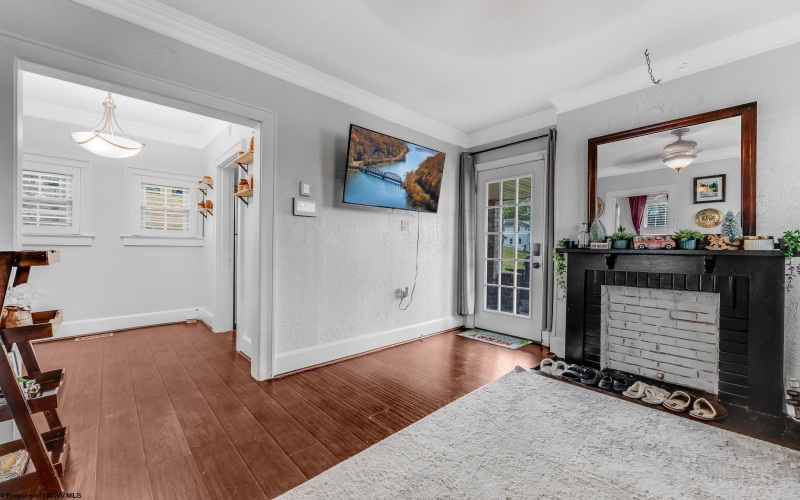 216 1/2 Watson Avenue, Fairmont, West Virginia 26554, 1 Bedroom Bedrooms, 4 Rooms Rooms,1 BathroomBathrooms,Single Family Detached,For Sale,Watson,10162753