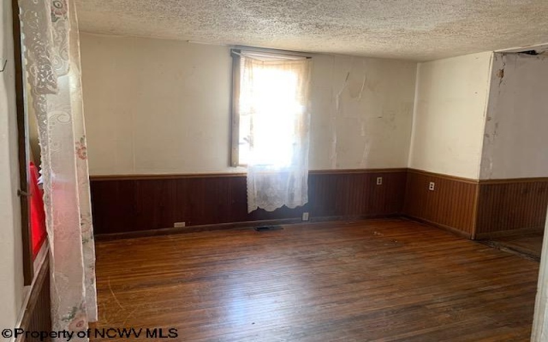 68 Cole Street, Philippi, West Virginia 26416, 3 Bedrooms Bedrooms, 7 Rooms Rooms,1 BathroomBathrooms,Single Family Detached,For Sale,Cole,10161208