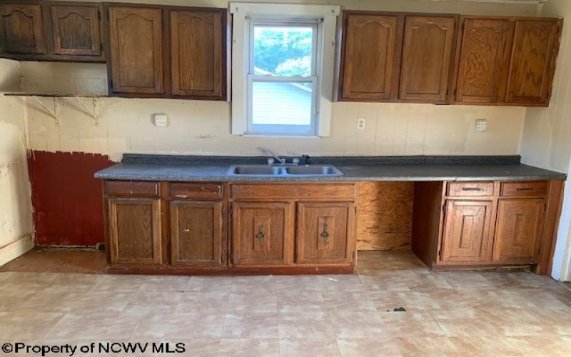 68 Cole Street, Philippi, West Virginia 26416, 3 Bedrooms Bedrooms, 7 Rooms Rooms,1 BathroomBathrooms,Single Family Detached,For Sale,Cole,10161208