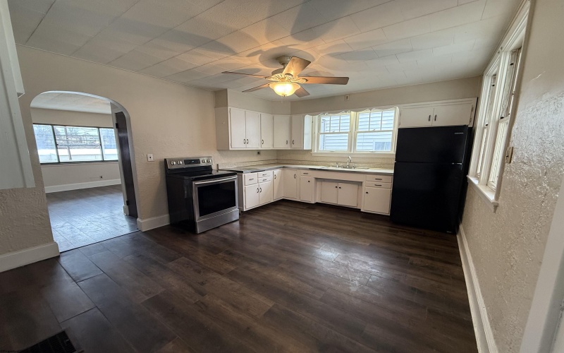 1129 Speedway Avenue, Fairmont, West Virginia 26554, 2 Bedrooms Bedrooms, 5 Rooms Rooms,1 BathroomBathrooms,Single Family Detached,For Sale,Speedway,10162752