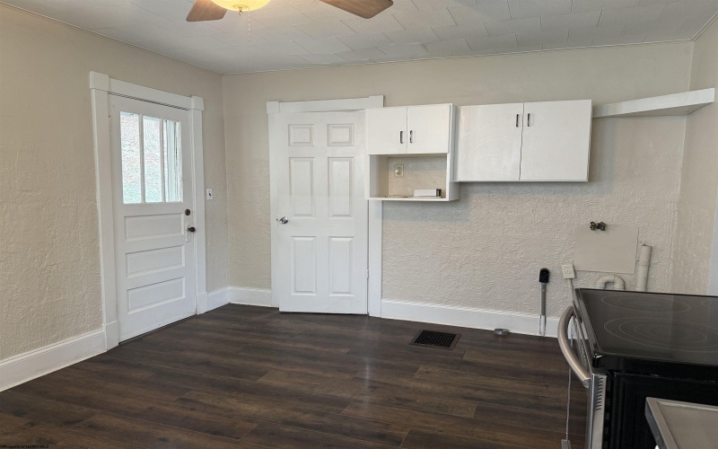 1129 Speedway Avenue, Fairmont, West Virginia 26554, 2 Bedrooms Bedrooms, 5 Rooms Rooms,1 BathroomBathrooms,Single Family Detached,For Sale,Speedway,10162752