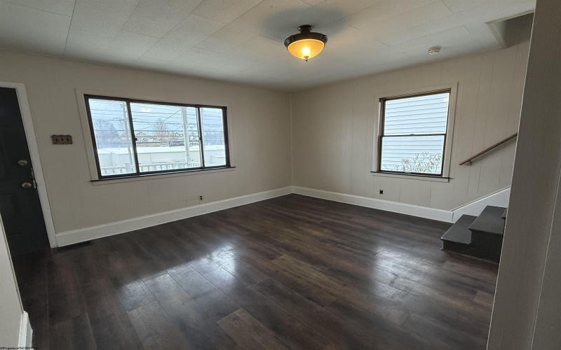 1129 Speedway Avenue, Fairmont, West Virginia 26554, 2 Bedrooms Bedrooms, 5 Rooms Rooms,1 BathroomBathrooms,Single Family Detached,For Sale,Speedway,10162752