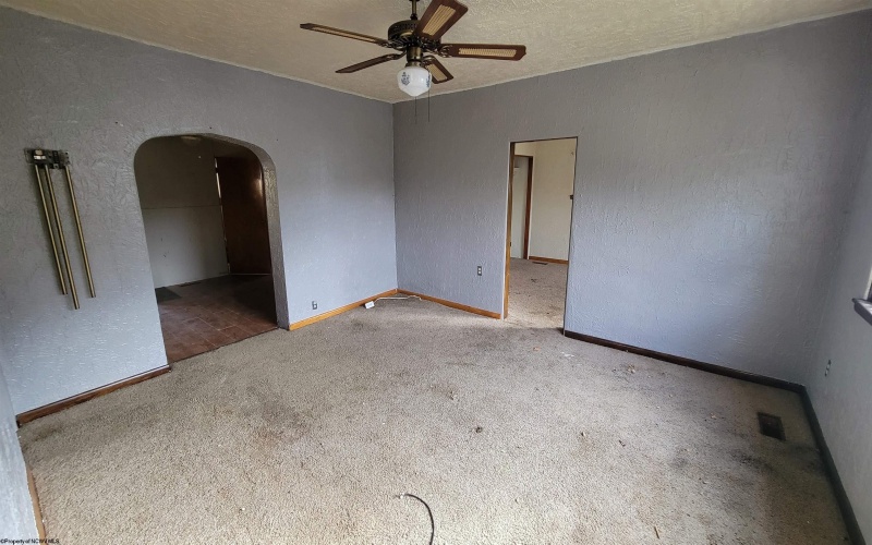 3012 Main Street, Farmington, West Virginia 26571, 2 Bedrooms Bedrooms, 7 Rooms Rooms,1 BathroomBathrooms,Single Family Detached,For Sale,Main,10162767 3012 Main Street, Farmington, West Virginia 26571, 2 Bedrooms Bedrooms, 7 Rooms Rooms,1 BathroomBathrooms,Single Family Detached,For Sale,Main,10162767