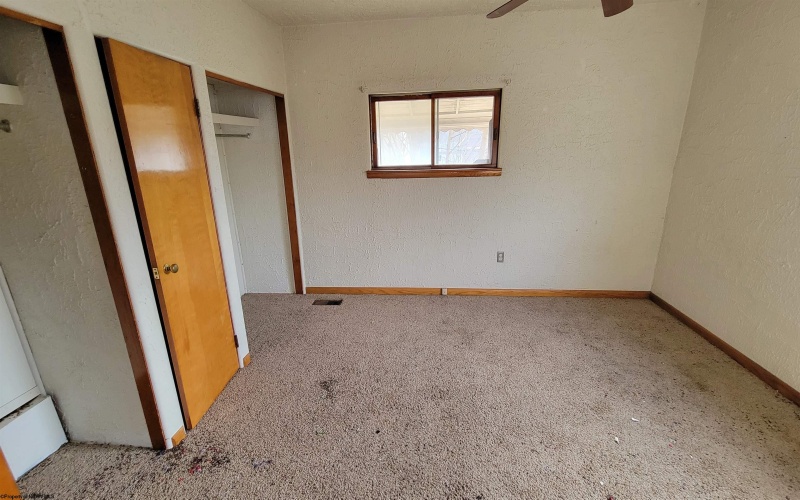 3012 Main Street, Farmington, West Virginia 26571, 2 Bedrooms Bedrooms, 7 Rooms Rooms,1 BathroomBathrooms,Single Family Detached,For Sale,Main,10162767 3012 Main Street, Farmington, West Virginia 26571, 2 Bedrooms Bedrooms, 7 Rooms Rooms,1 BathroomBathrooms,Single Family Detached,For Sale,Main,10162767