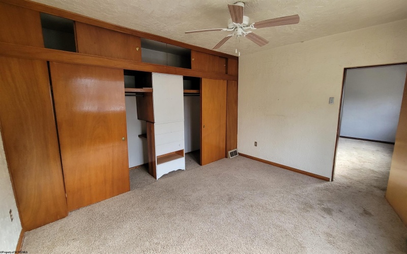 3012 Main Street, Farmington, West Virginia 26571, 2 Bedrooms Bedrooms, 7 Rooms Rooms,1 BathroomBathrooms,Single Family Detached,For Sale,Main,10162767 3012 Main Street, Farmington, West Virginia 26571, 2 Bedrooms Bedrooms, 7 Rooms Rooms,1 BathroomBathrooms,Single Family Detached,For Sale,Main,10162767