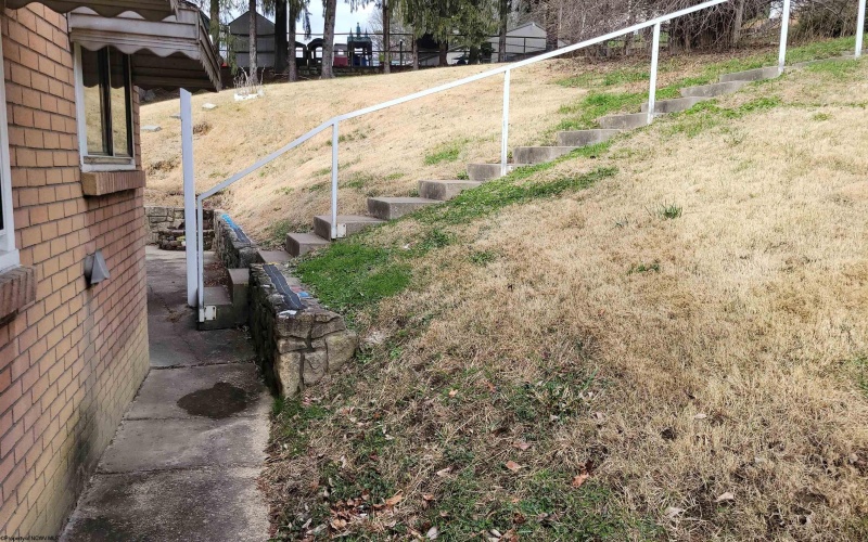 3012 Main Street, Farmington, West Virginia 26571, 2 Bedrooms Bedrooms, 7 Rooms Rooms,1 BathroomBathrooms,Single Family Detached,For Sale,Main,10162767 3012 Main Street, Farmington, West Virginia 26571, 2 Bedrooms Bedrooms, 7 Rooms Rooms,1 BathroomBathrooms,Single Family Detached,For Sale,Main,10162767