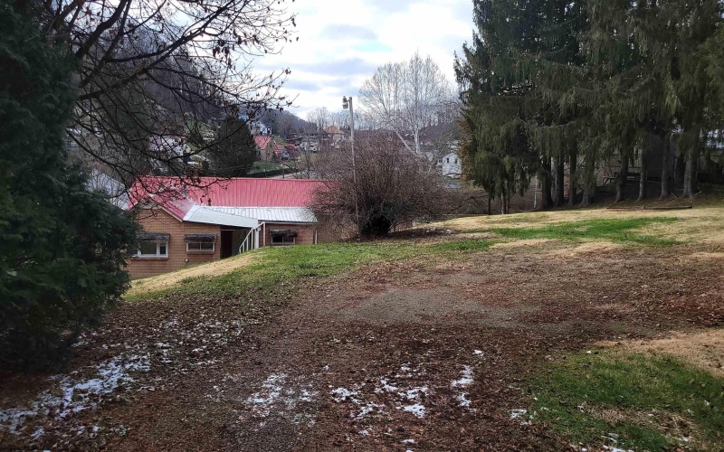 3012 Main Street, Farmington, West Virginia 26571, 2 Bedrooms Bedrooms, 7 Rooms Rooms,1 BathroomBathrooms,Single Family Detached,For Sale,Main,10162767 3012 Main Street, Farmington, West Virginia 26571, 2 Bedrooms Bedrooms, 7 Rooms Rooms,1 BathroomBathrooms,Single Family Detached,For Sale,Main,10162767