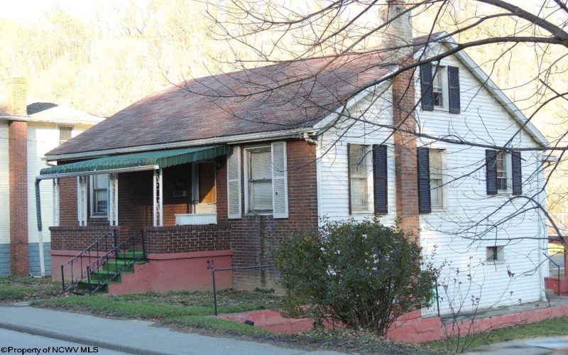 301, 307 and 317 Brockway Avenue, Morgantown, West Virginia 26505, ,Lots/land,For Sale,Brockway,10154642 301, 307 and 317 Brockway Avenue, Morgantown, West Virginia 26505, ,Lots/land,For Sale,Brockway,10154642