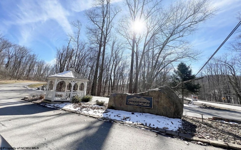 505 Tappan Zee Lane, Morgantown, West Virginia 26508, 4 Bedrooms Bedrooms, 8 Rooms Rooms,2 BathroomsBathrooms,Single Family Detached,For Sale,Tappan Zee,10162766 505 Tappan Zee Lane, Morgantown, West Virginia 26508, 4 Bedrooms Bedrooms, 8 Rooms Rooms,2 BathroomsBathrooms,Single Family Detached,For Sale,Tappan Zee,10162766