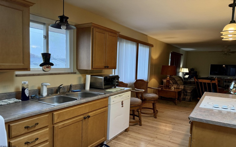 112 Village Drive, Bridgeport, West Virginia 26330, 3 Bedrooms Bedrooms, 9 Rooms Rooms,2 BathroomsBathrooms,Single Family Detached,For Sale,Village,10162761 112 Village Drive, Bridgeport, West Virginia 26330, 3 Bedrooms Bedrooms, 9 Rooms Rooms,2 BathroomsBathrooms,Single Family Detached,For Sale,Village,10162761