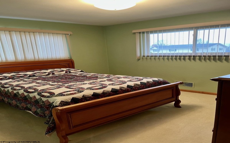 112 Village Drive, Bridgeport, West Virginia 26330, 3 Bedrooms Bedrooms, 9 Rooms Rooms,2 BathroomsBathrooms,Single Family Detached,For Sale,Village,10162761 112 Village Drive, Bridgeport, West Virginia 26330, 3 Bedrooms Bedrooms, 9 Rooms Rooms,2 BathroomsBathrooms,Single Family Detached,For Sale,Village,10162761