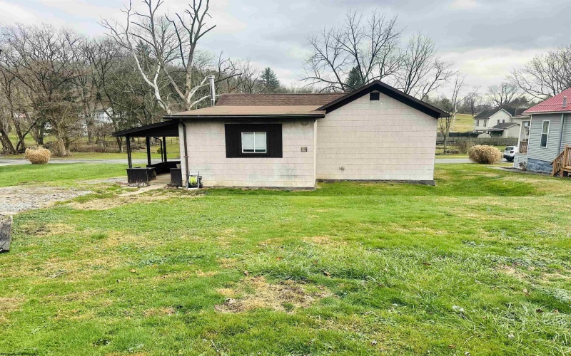 137 Valley Street, Grafton, West Virginia 26354, 2 Bedrooms Bedrooms, 5 Rooms Rooms,1 BathroomBathrooms,Single Family Detached,For Sale,Valley,10162769 137 Valley Street, Grafton, West Virginia 26354, 2 Bedrooms Bedrooms, 5 Rooms Rooms,1 BathroomBathrooms,Single Family Detached,For Sale,Valley,10162769