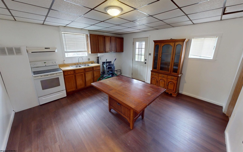 137 Valley Street, Grafton, West Virginia 26354, 2 Bedrooms Bedrooms, 5 Rooms Rooms,1 BathroomBathrooms,Single Family Detached,For Sale,Valley,10162769 137 Valley Street, Grafton, West Virginia 26354, 2 Bedrooms Bedrooms, 5 Rooms Rooms,1 BathroomBathrooms,Single Family Detached,For Sale,Valley,10162769