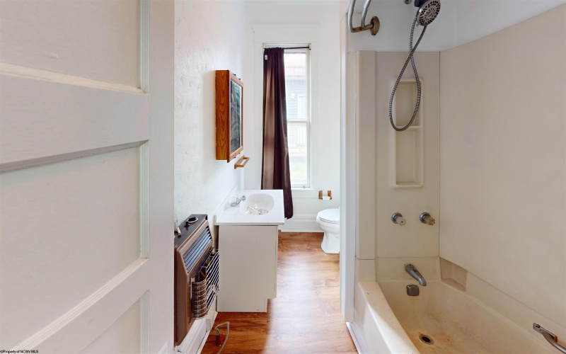 137 Valley Street, Grafton, West Virginia 26354, 2 Bedrooms Bedrooms, 5 Rooms Rooms,1 BathroomBathrooms,Single Family Detached,For Sale,Valley,10162769 137 Valley Street, Grafton, West Virginia 26354, 2 Bedrooms Bedrooms, 5 Rooms Rooms,1 BathroomBathrooms,Single Family Detached,For Sale,Valley,10162769